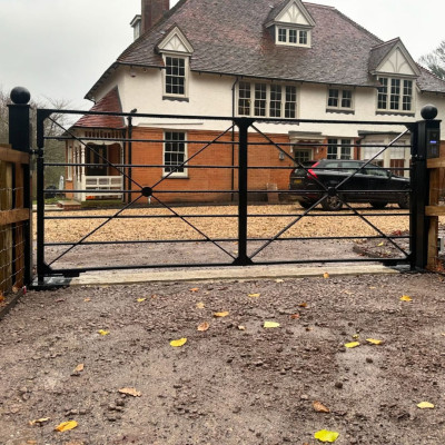 Bespoke Metal Gates